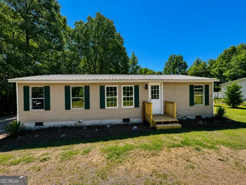 713 Woods RD