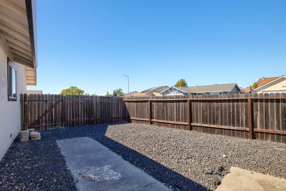 513 Monterey Drive Suisun City, CA 94585