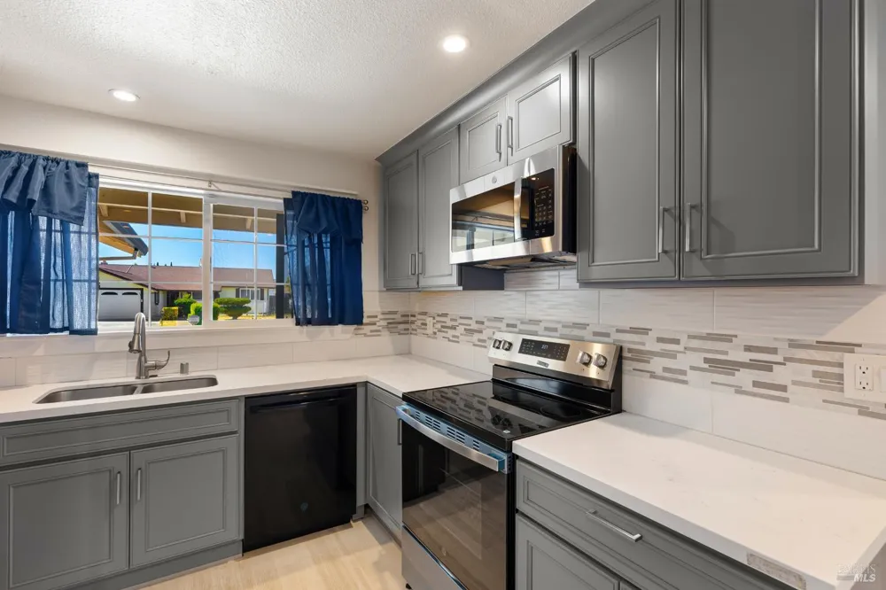513 Monterey Drive Suisun City, CA 94585