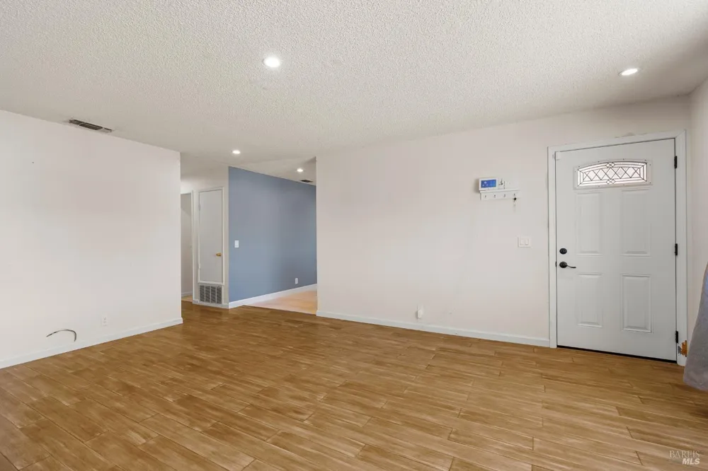 513 Monterey Drive Suisun City, CA 94585