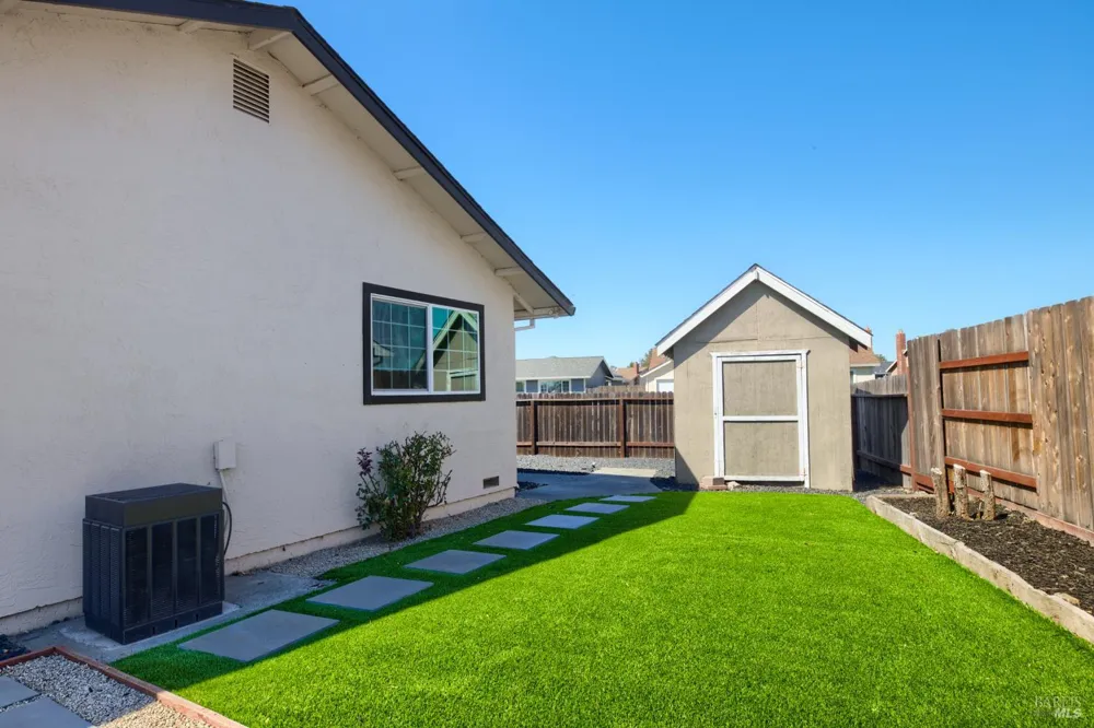 513 Monterey Drive Suisun City, CA 94585