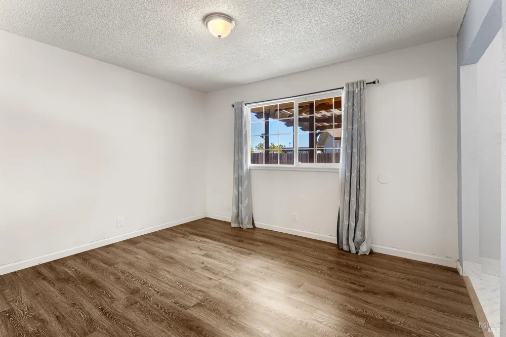 513 Monterey Drive Suisun City, CA 94585
