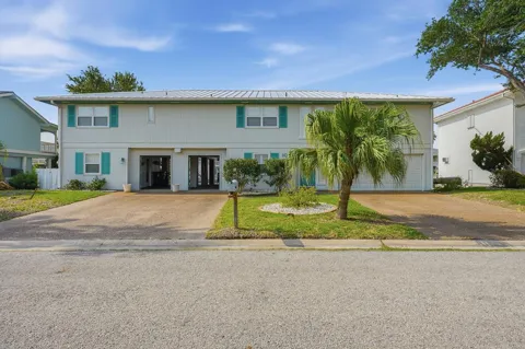 10 Catalina Dr.