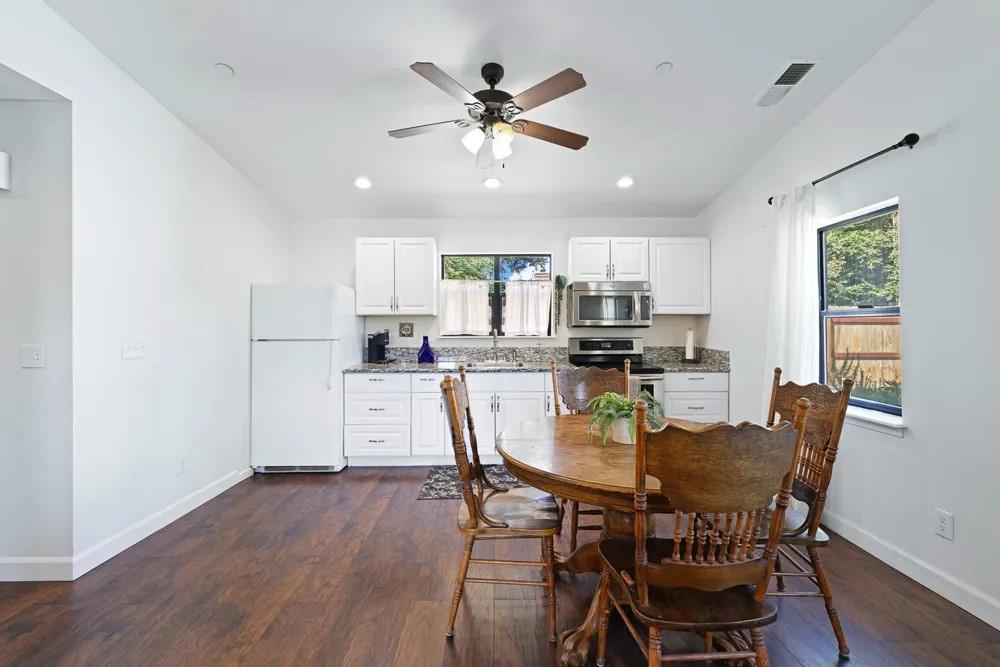 733 W Gettysburg Avenue Fresno, CA 93705