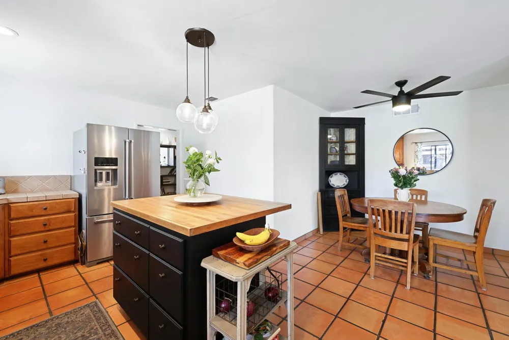 733 W Gettysburg Avenue Fresno, CA 93705