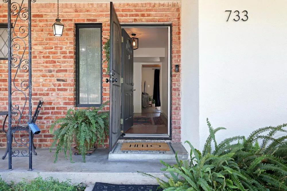 733 W Gettysburg Avenue Fresno, CA 93705
