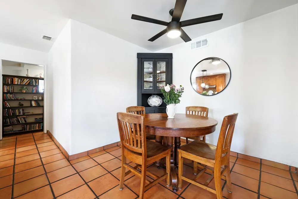 733 W Gettysburg Avenue Fresno, CA 93705