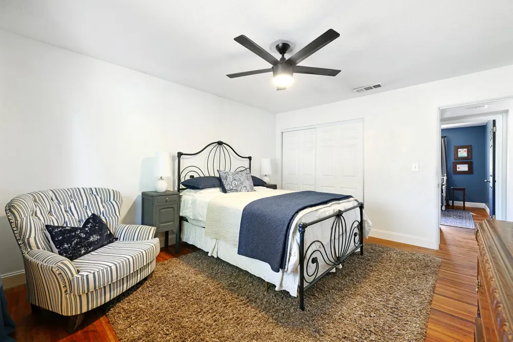733 W Gettysburg Avenue Fresno, CA 93705