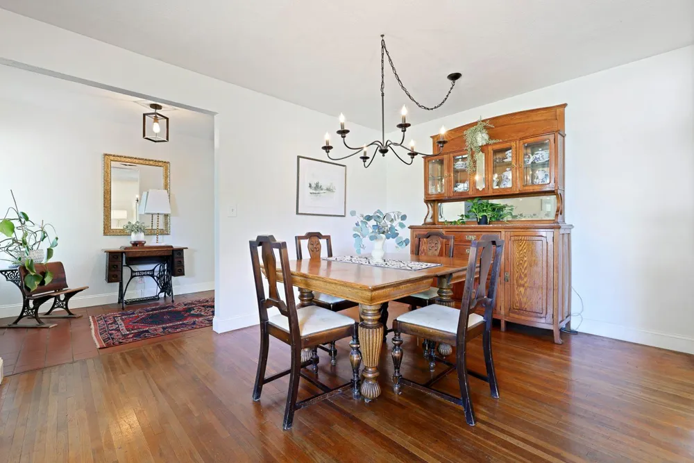 733 W Gettysburg Avenue Fresno, CA 93705