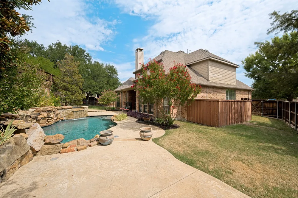 1001 Well Meadow Lane McKinney, TX 75071