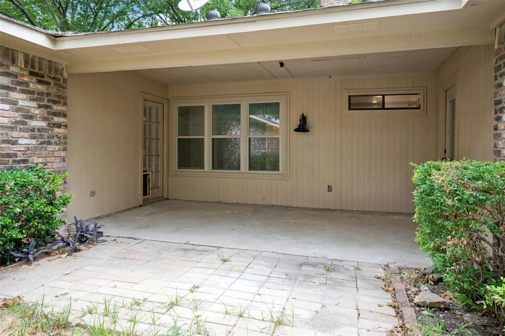 5502 Coronado Drive Garland, TX 75043