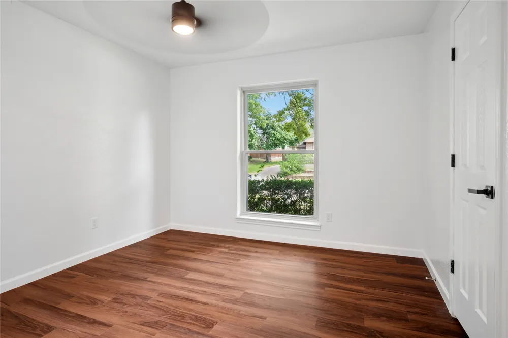 5502 Coronado Drive Garland, TX 75043