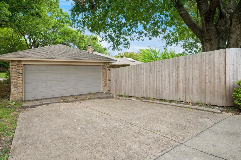 5502 Coronado Drive Garland, TX 75043
