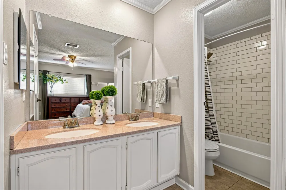 911 Rolling Brook Lane Coppell, TX 75019