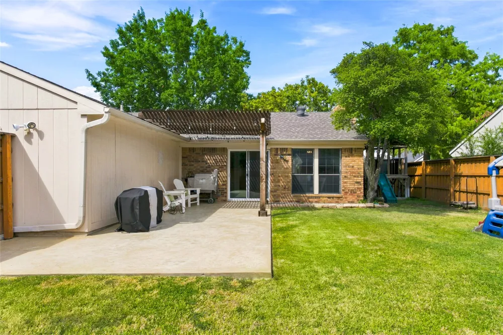 911 Rolling Brook Lane Coppell, TX 75019