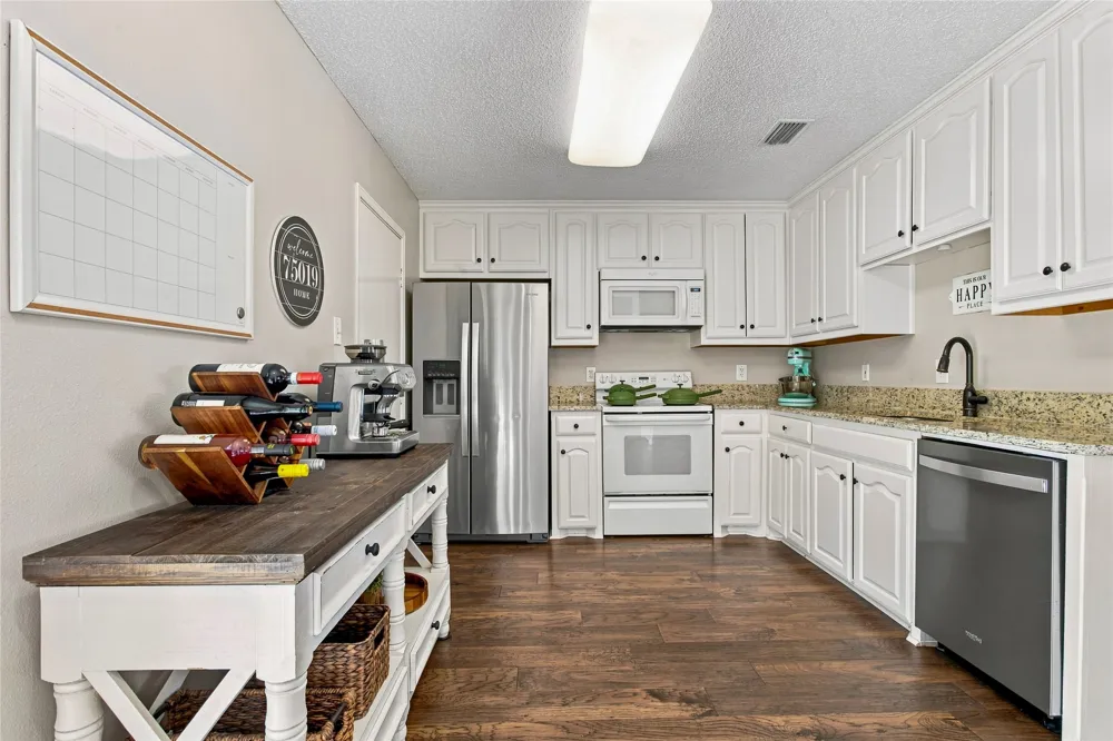 911 Rolling Brook Lane Coppell, TX 75019