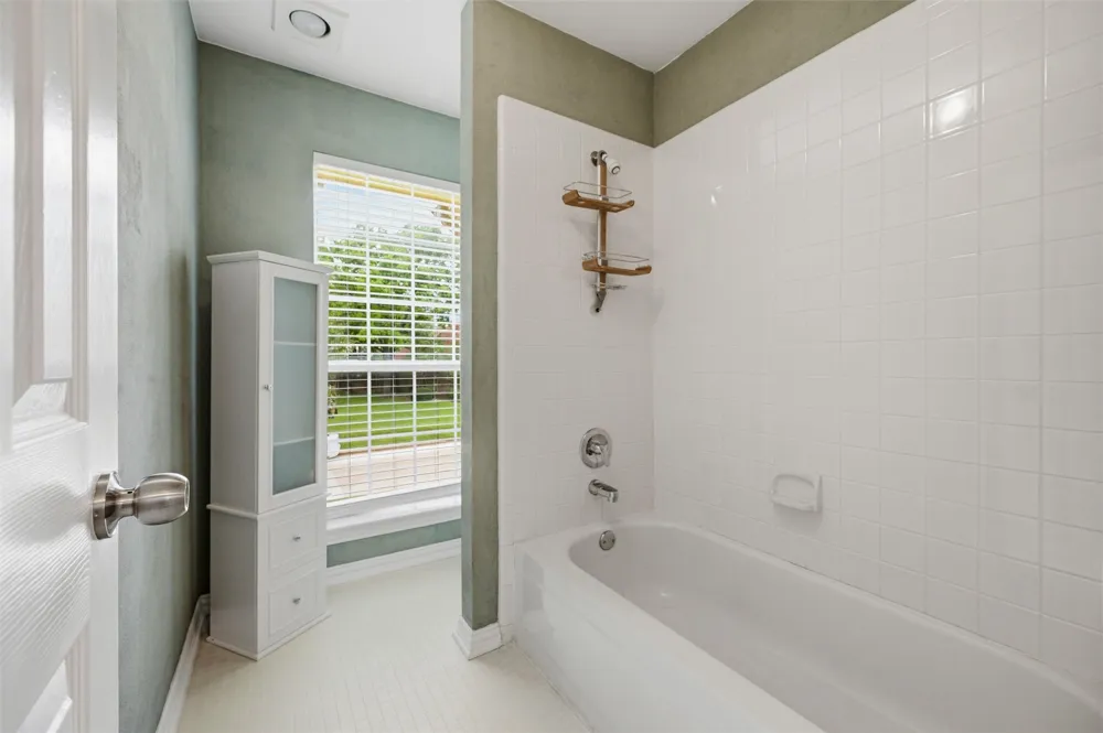 2228 Amy Lane Plano, TX 75074