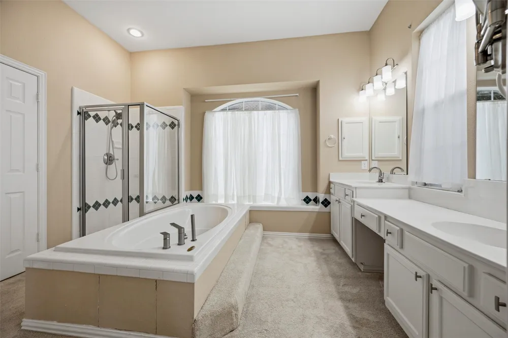 2228 Amy Lane Plano, TX 75074