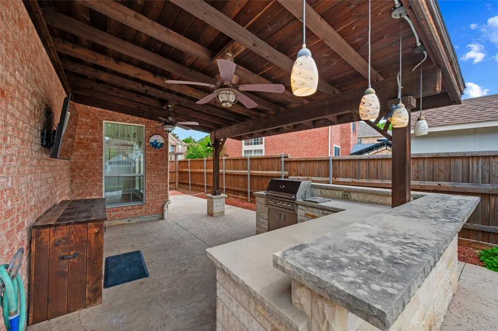 2228 Amy Lane Plano, TX 75074