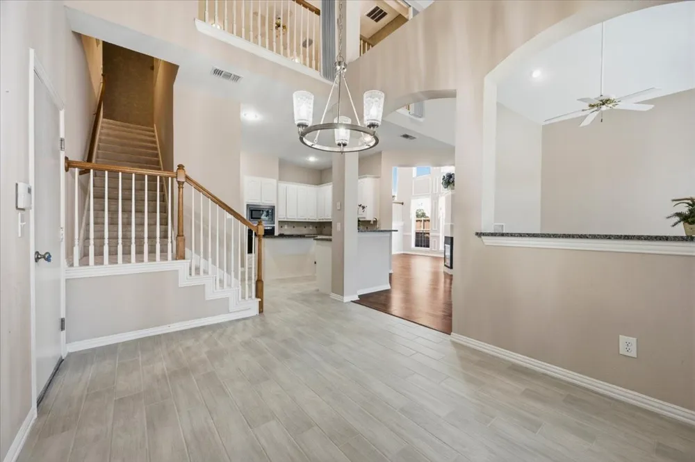 2228 Amy Lane Plano, TX 75074