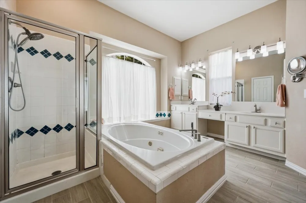 2228 Amy Lane Plano, TX 75074