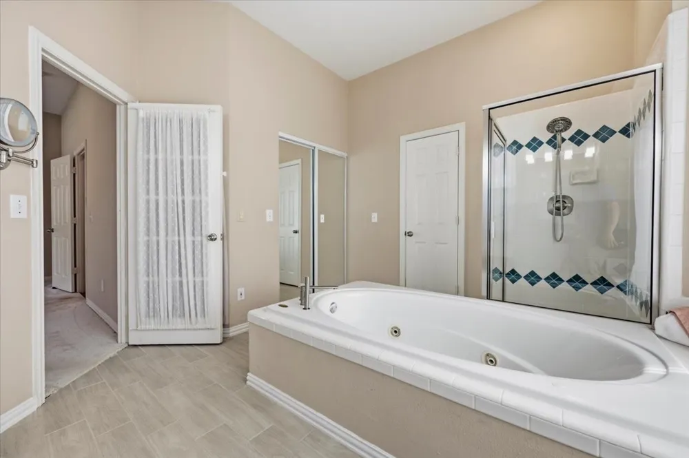 2228 Amy Lane Plano, TX 75074