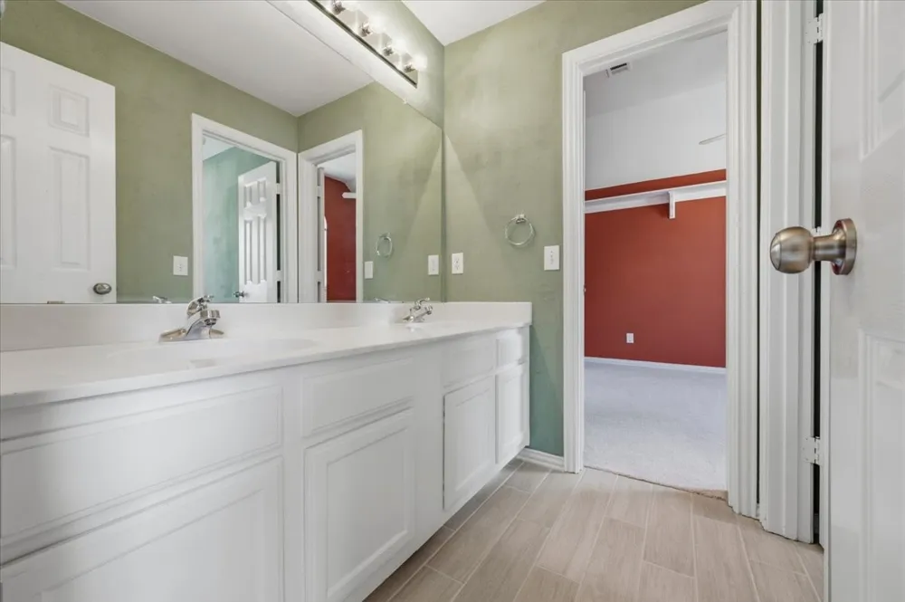 2228 Amy Lane Plano, TX 75074