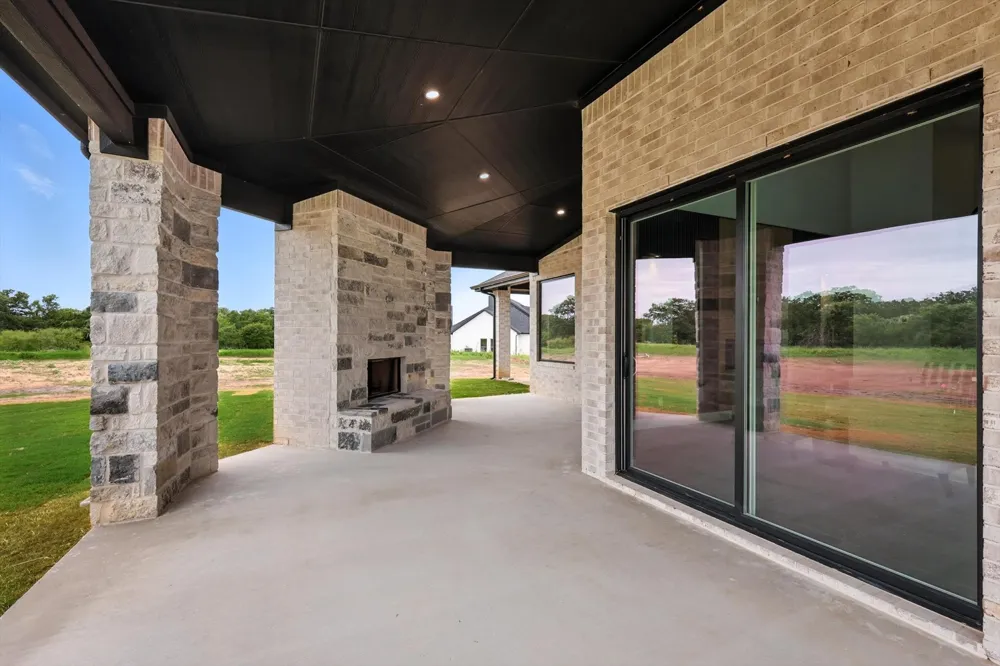 5005 Glenoaks Court Weatherford, TX 76088