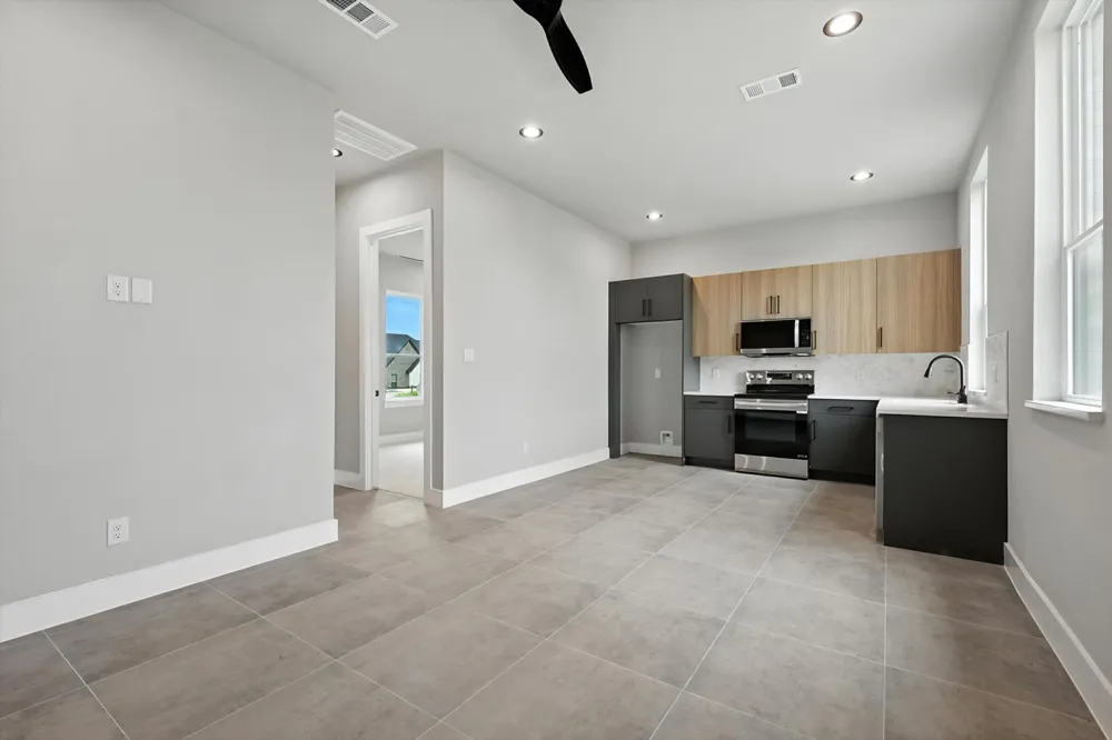 5005 Glenoaks Court Weatherford, TX 76088
