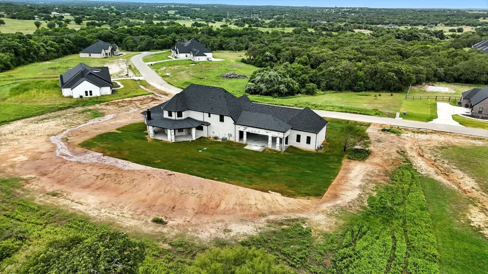 5005 Glenoaks Court Weatherford, TX 76088