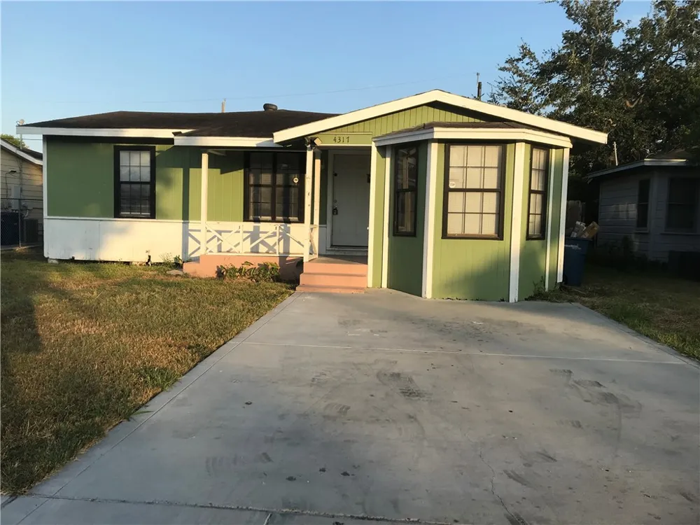 4317 Green Grove Drive Corpus Christi, TX 78415