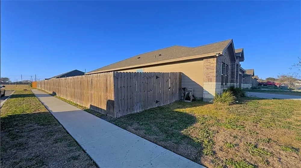 3901 Shiva Drive Corpus Christi, TX 78410
