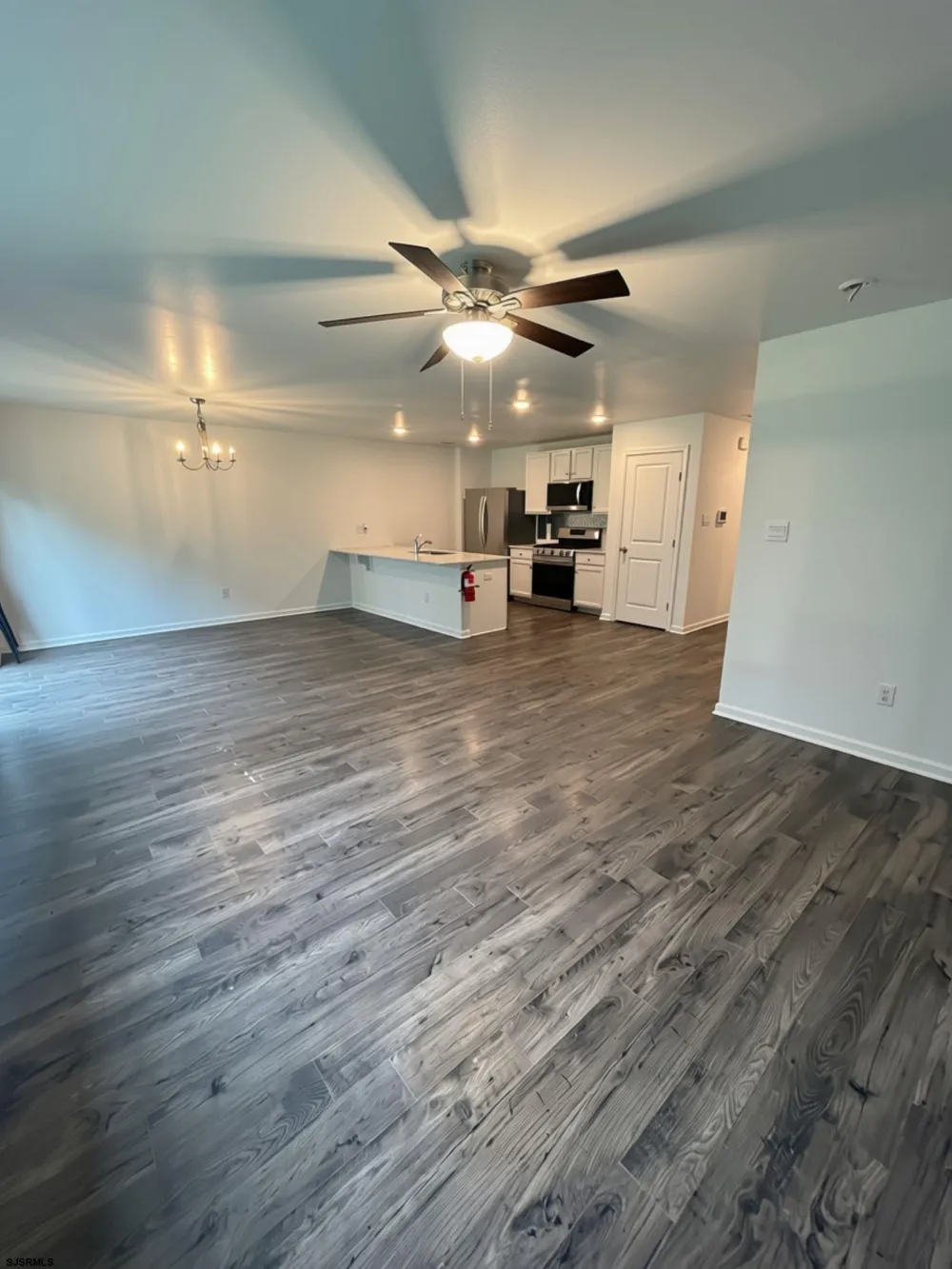 7 Pin Oak Drive Mays Landing, NJ 08330