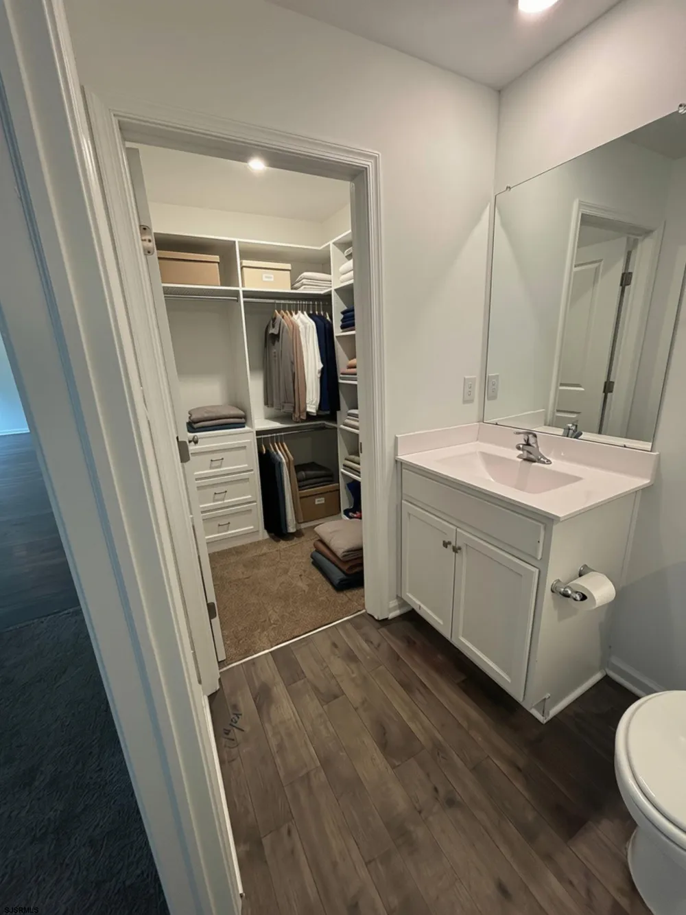 7 Pin Oak Drive Mays Landing, NJ 08330