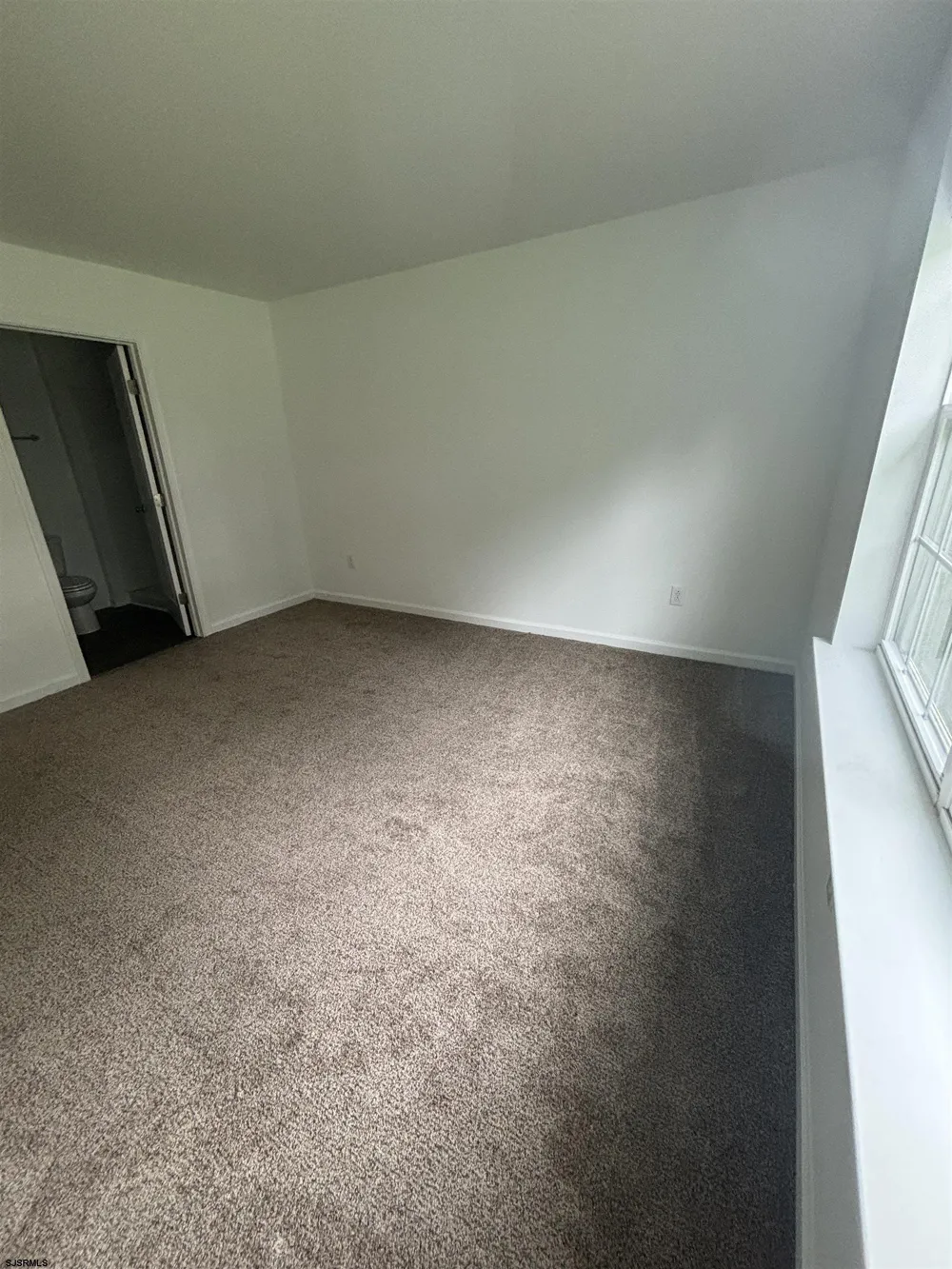 7 Pin Oak Drive Mays Landing, NJ 08330