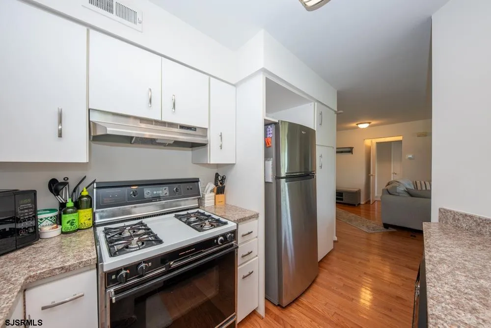 6 Catalina Drive Linwood, NJ 08221