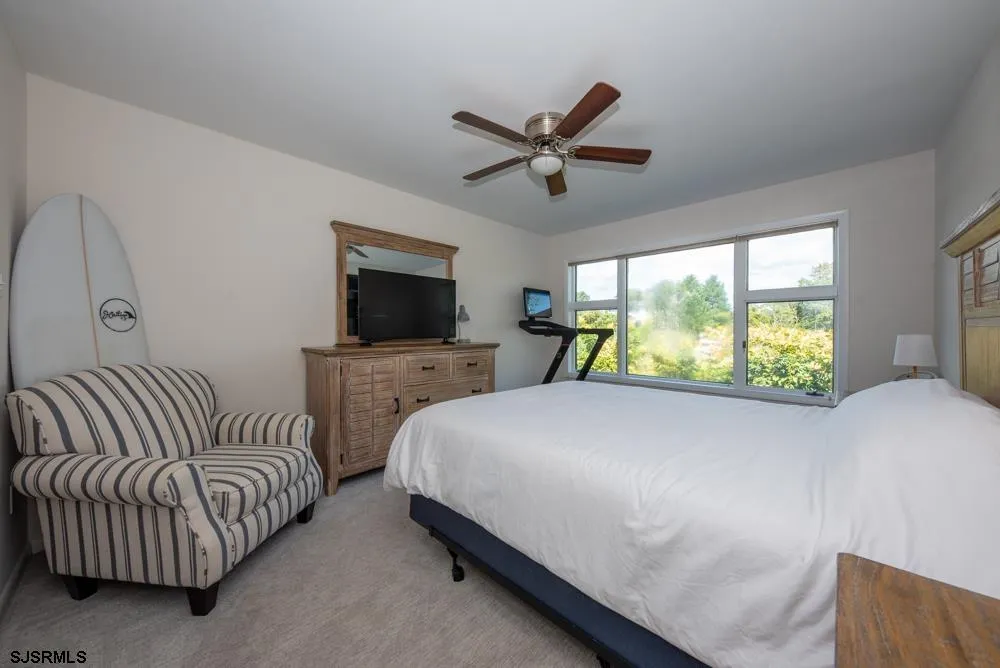 6 Catalina Drive Linwood, NJ 08221