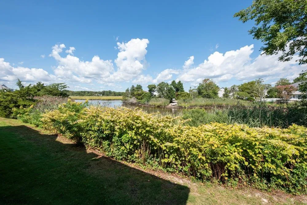 6 Catalina Drive Linwood, NJ 08221