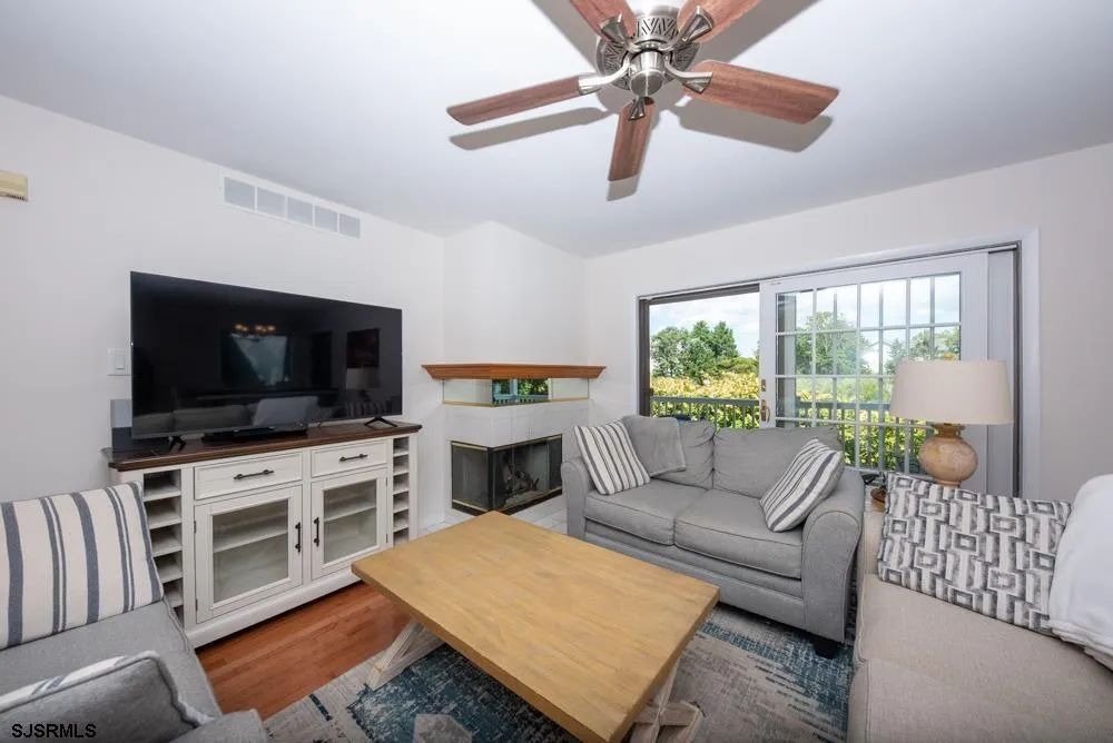 6 Catalina Drive Linwood, NJ 08221
