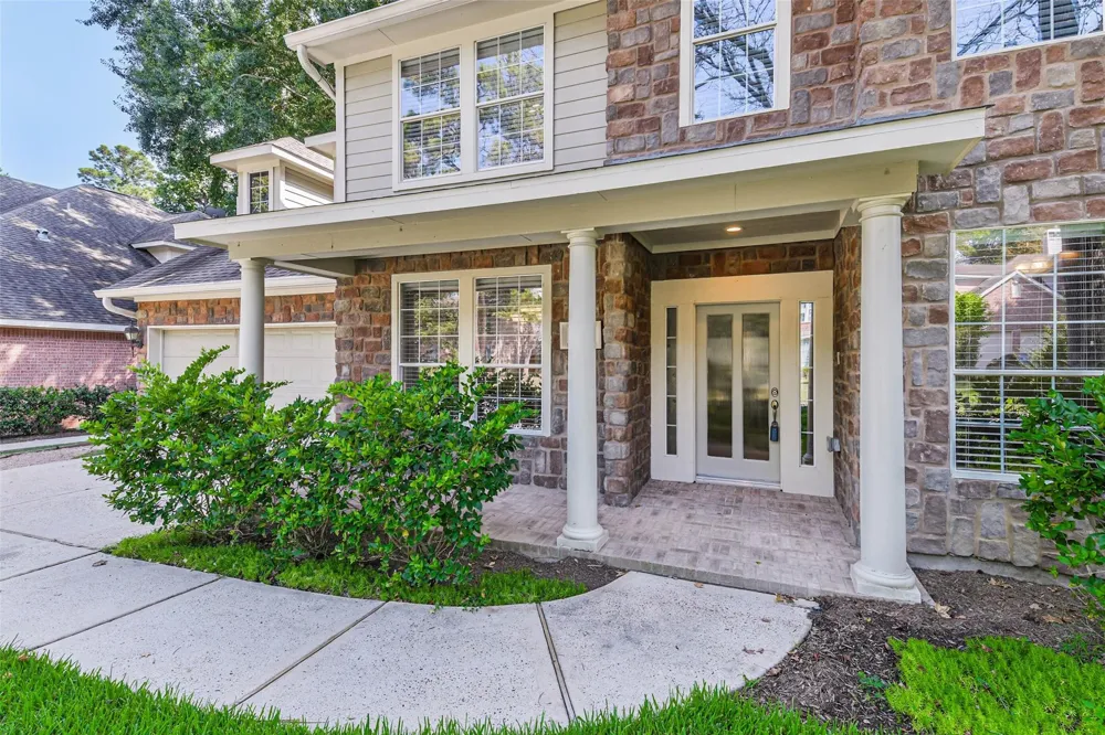 15 Filigree Pines Place The Woodlands, TX 77382