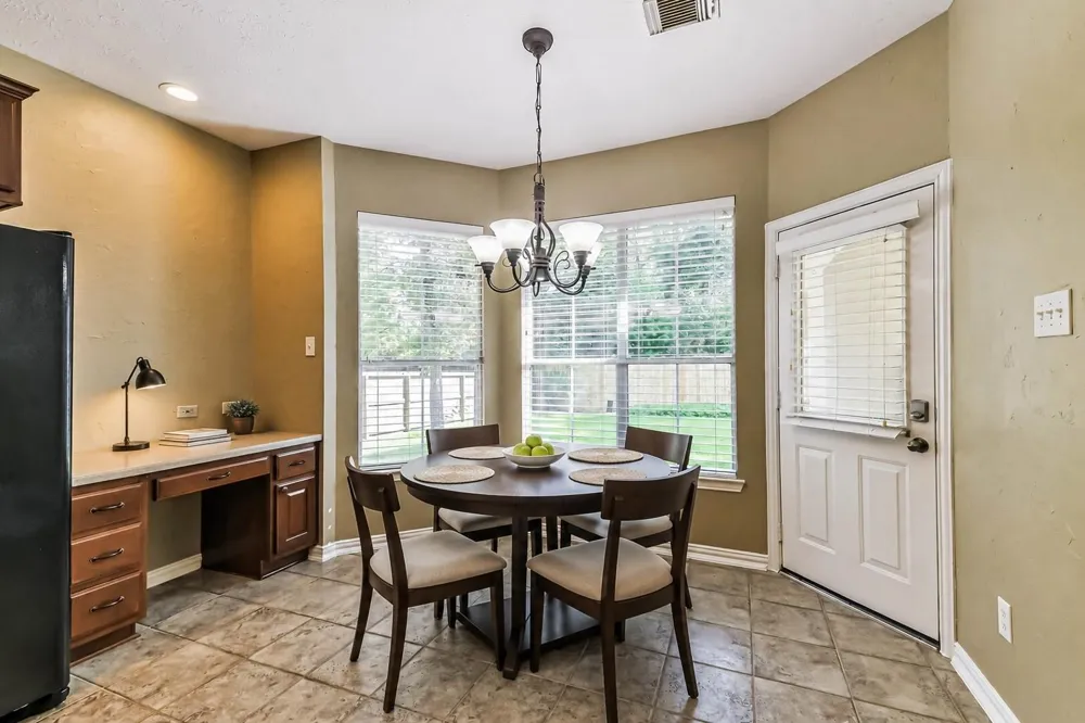 15 Filigree Pines Place The Woodlands, TX 77382