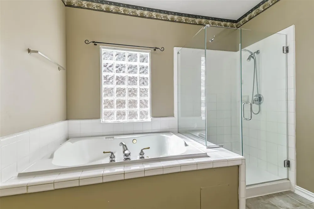 15 Filigree Pines Place The Woodlands, TX 77382