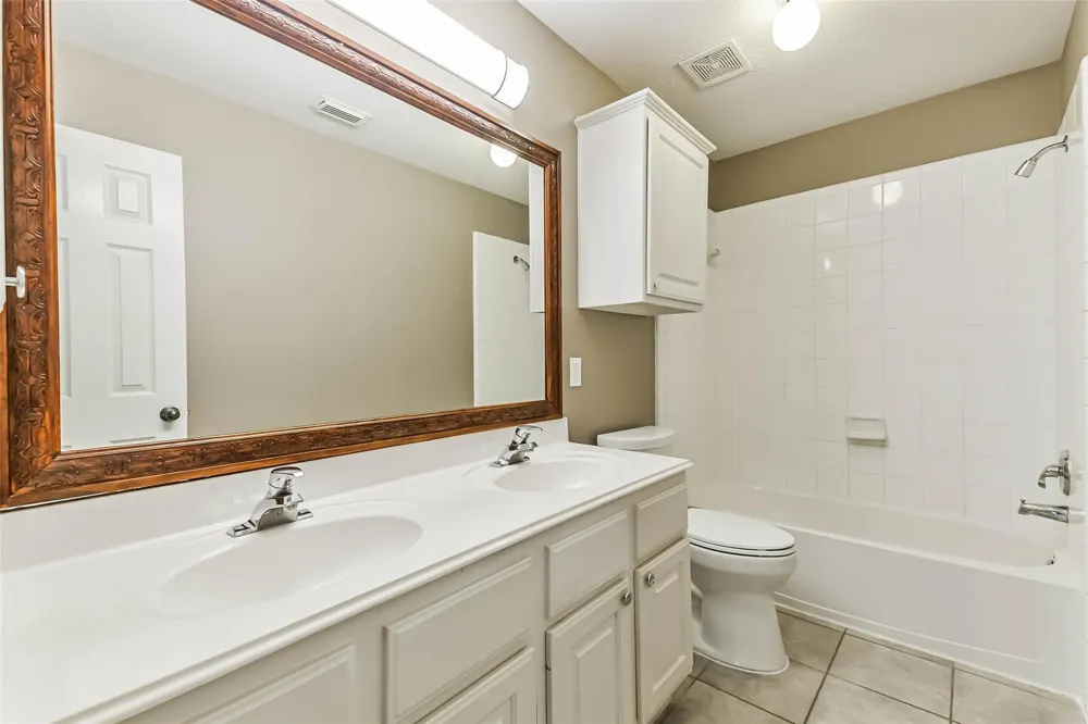 15 Filigree Pines Place The Woodlands, TX 77382