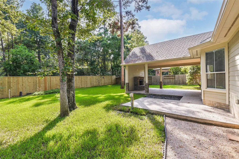 15 Filigree Pines Place The Woodlands, TX 77382