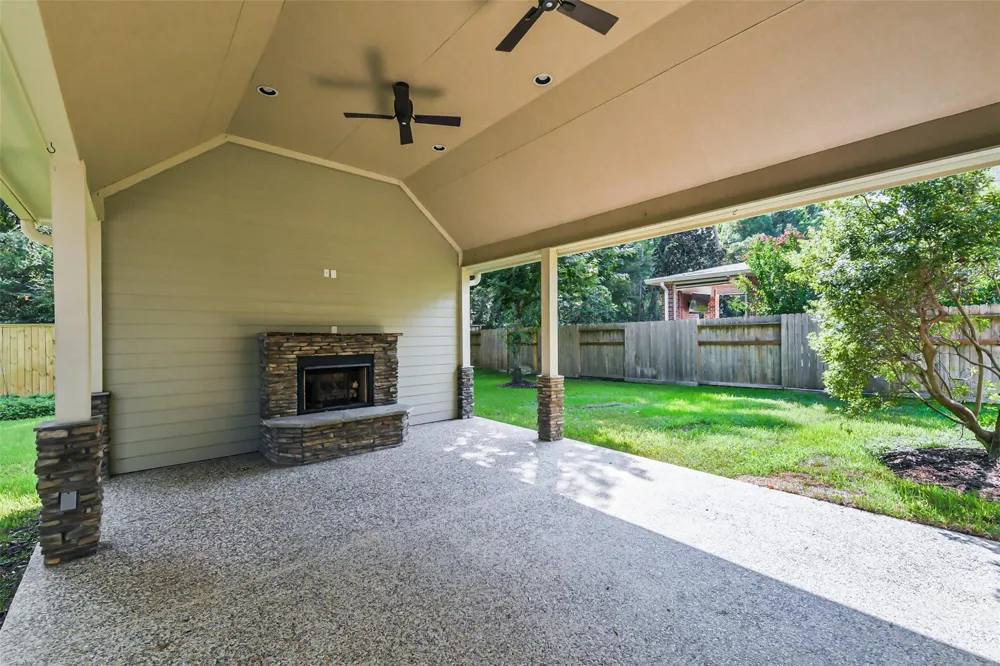 15 Filigree Pines Place The Woodlands, TX 77382