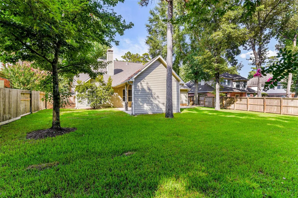 15 Filigree Pines Place The Woodlands, TX 77382