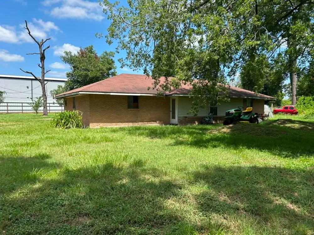16019 Avenue C Channelview, TX 77530
