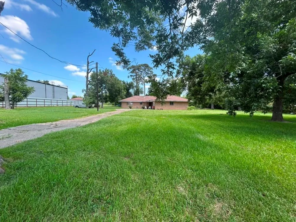 16019 Avenue C Channelview, TX 77530
