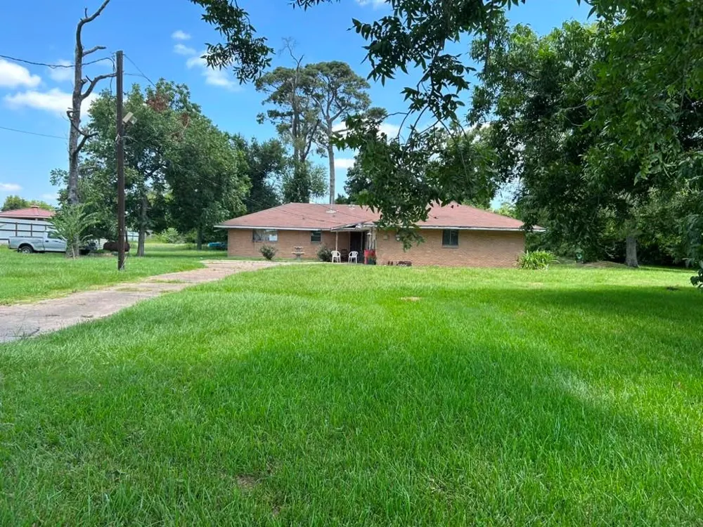 16019 Avenue C Channelview, TX 77530