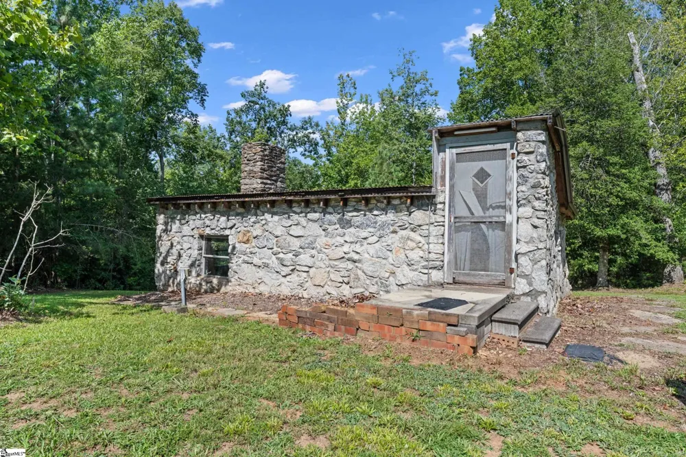 397 Lindsey Lake Road Travelers Rest, SC 29690